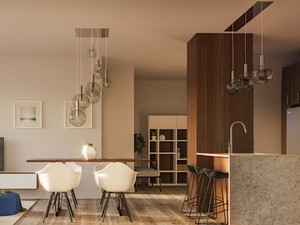 Cuisine en bois foncé et salle à manger