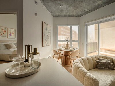 Exal NDG rental condos dining room