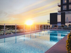 Fleming sur le Parc grande piscine au toit