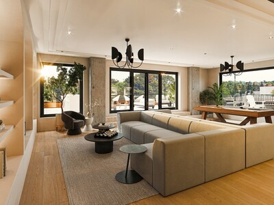 Le Miner lounge with pool table
