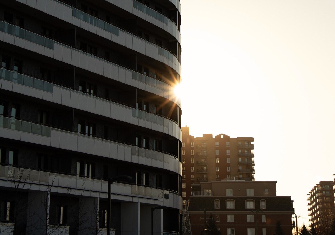 Central Parc Laval bâtiment