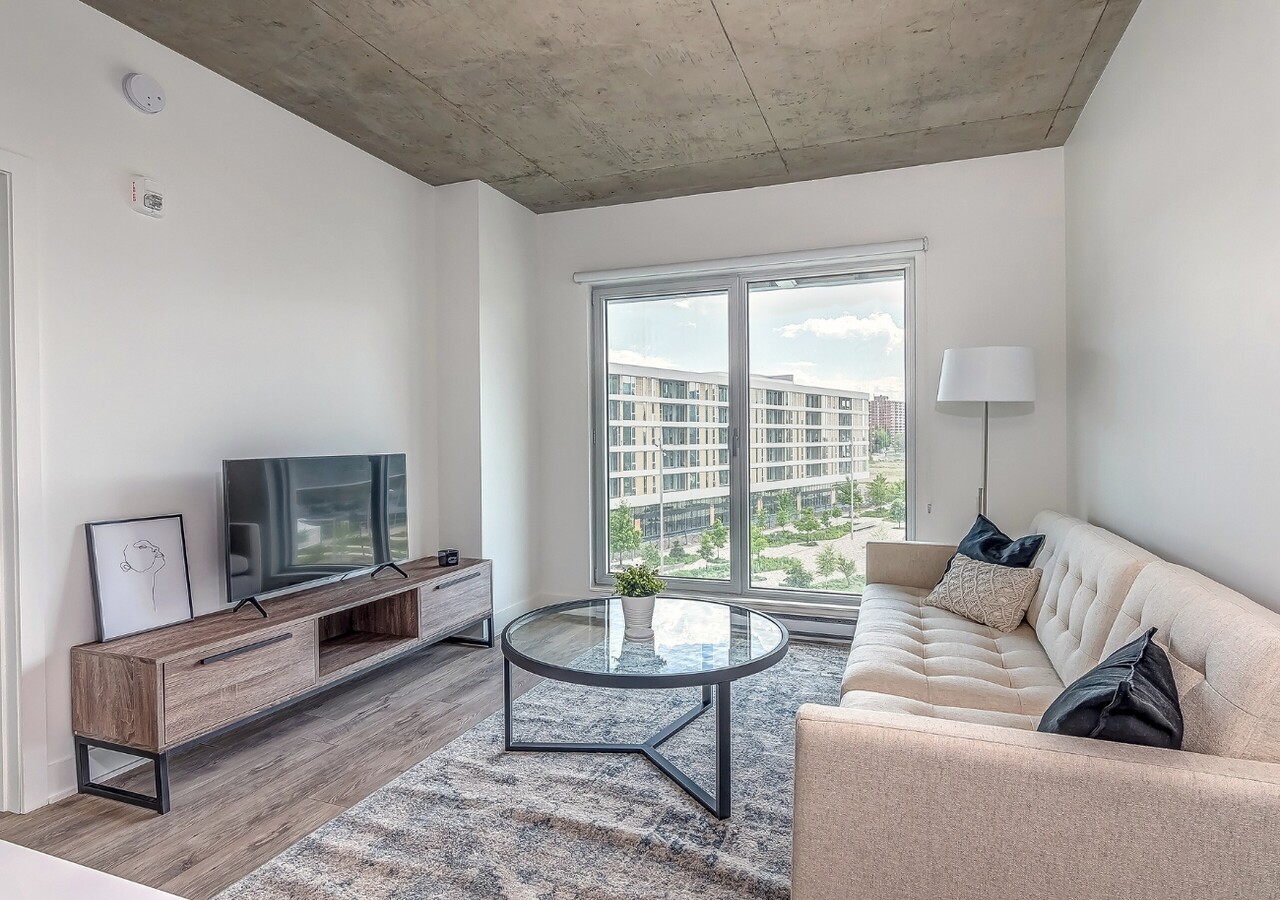 Milhaus Condos grande fenestration