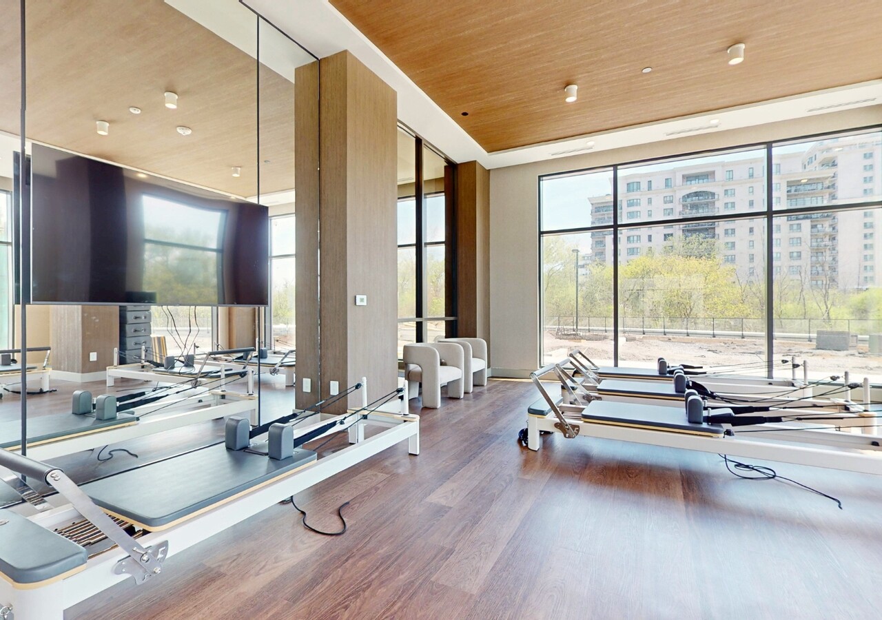 Équinoxe Saint-Elzéar salle de pilates