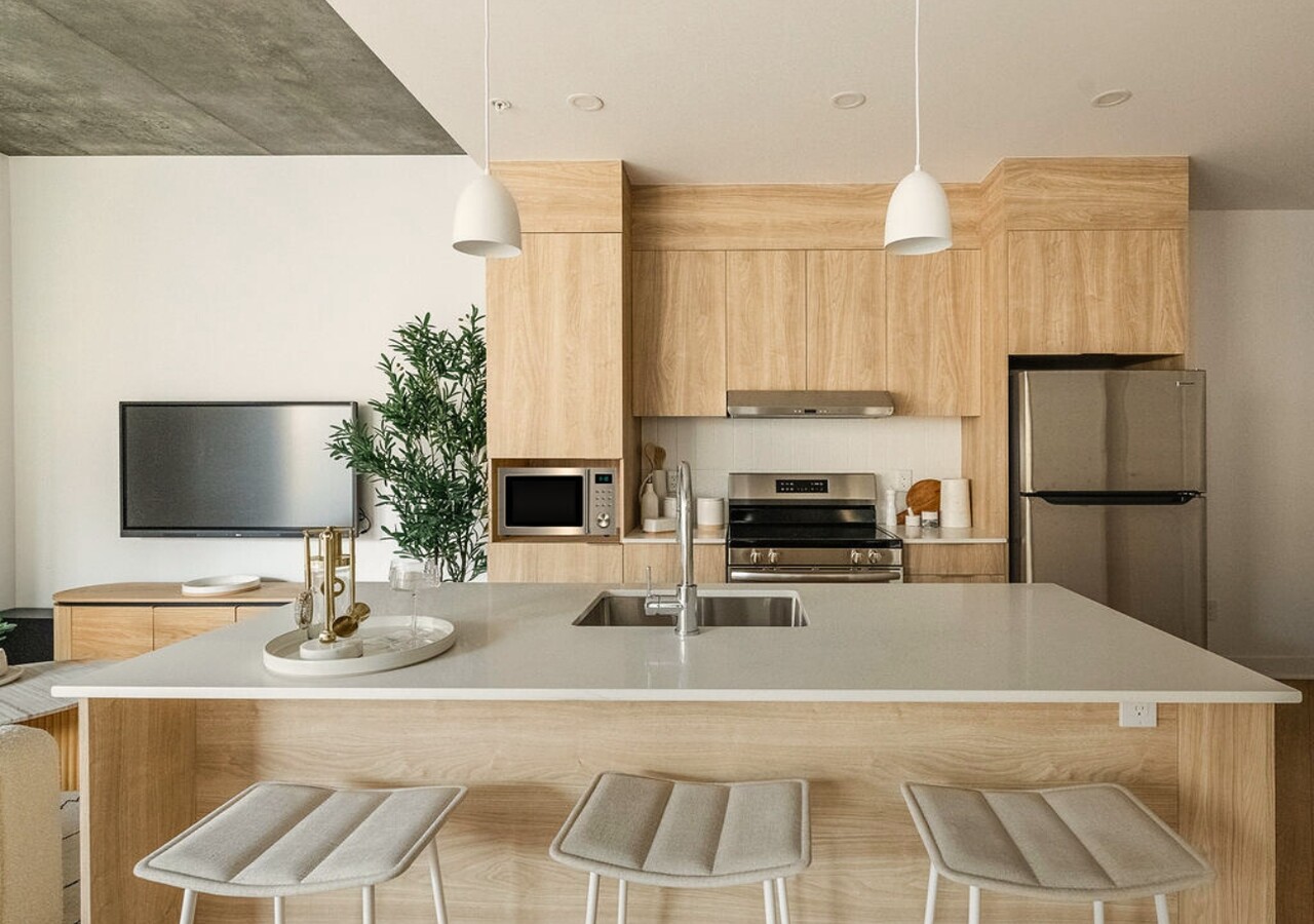 Exal NDG condos kitchen