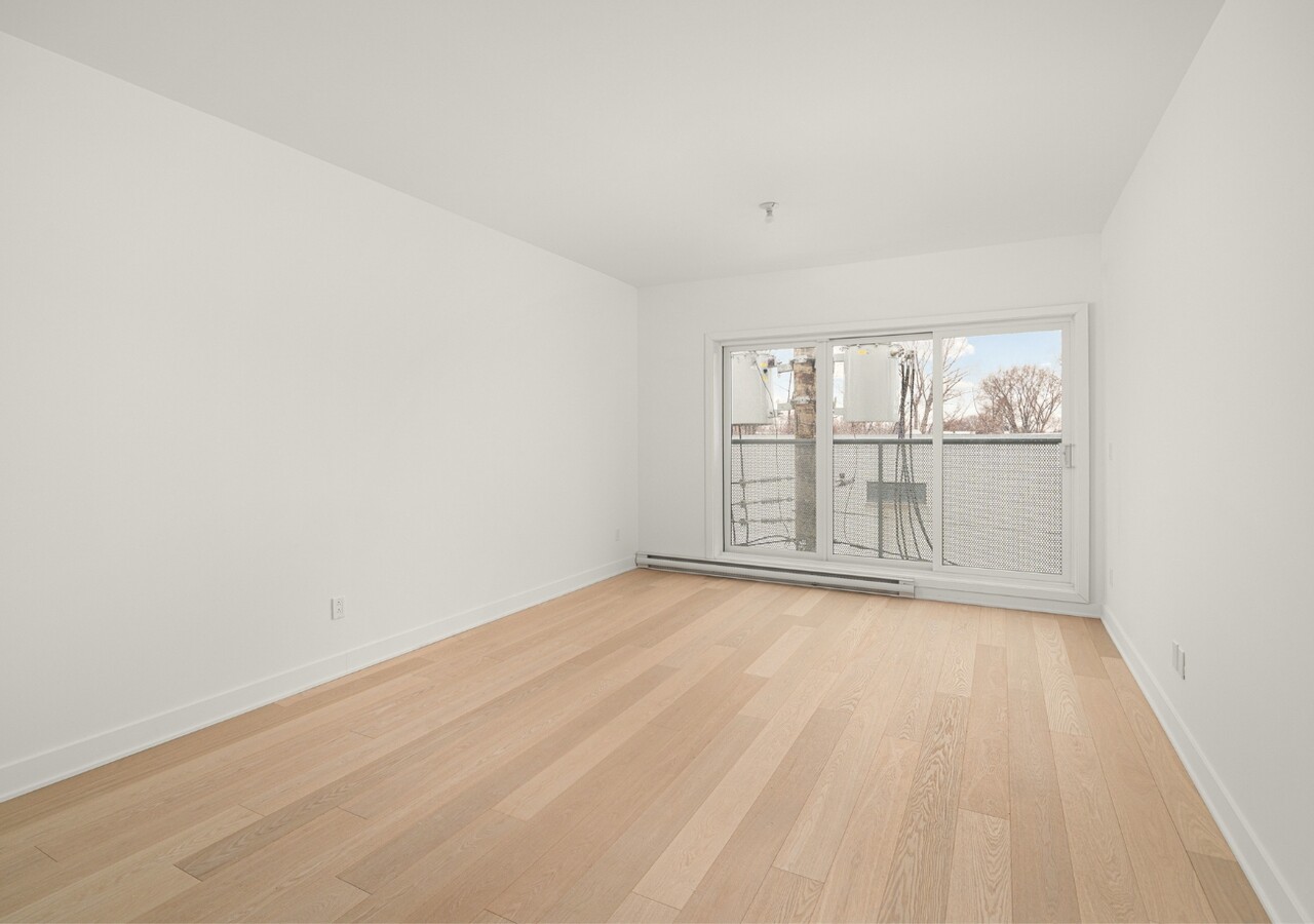Florence condos salon
