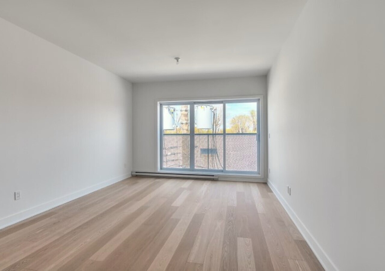 Florence condos salon