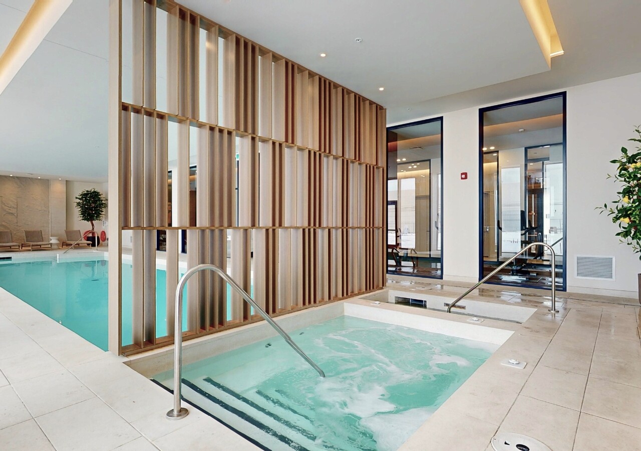 Hemisphere spa