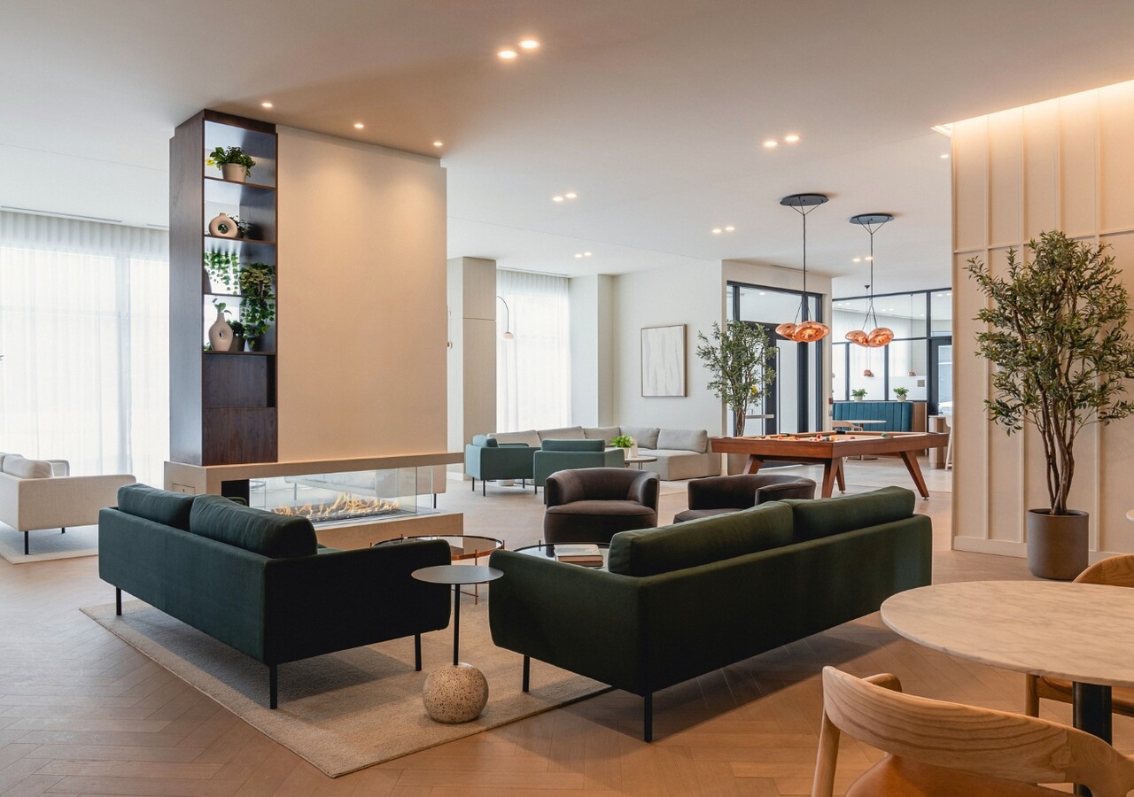 Hemisphere lobby