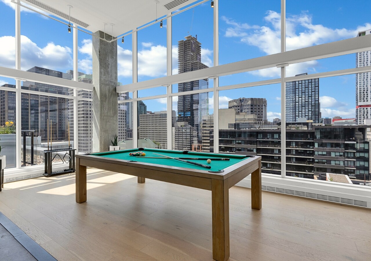 Humaniti Montréal table de pool