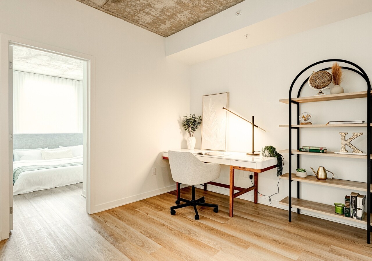Le Kalm office space