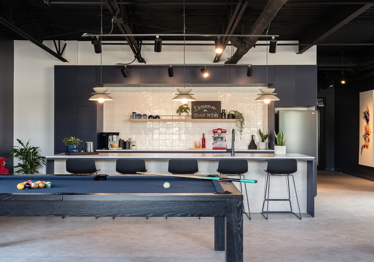 LABO appartements locatifs table de billard