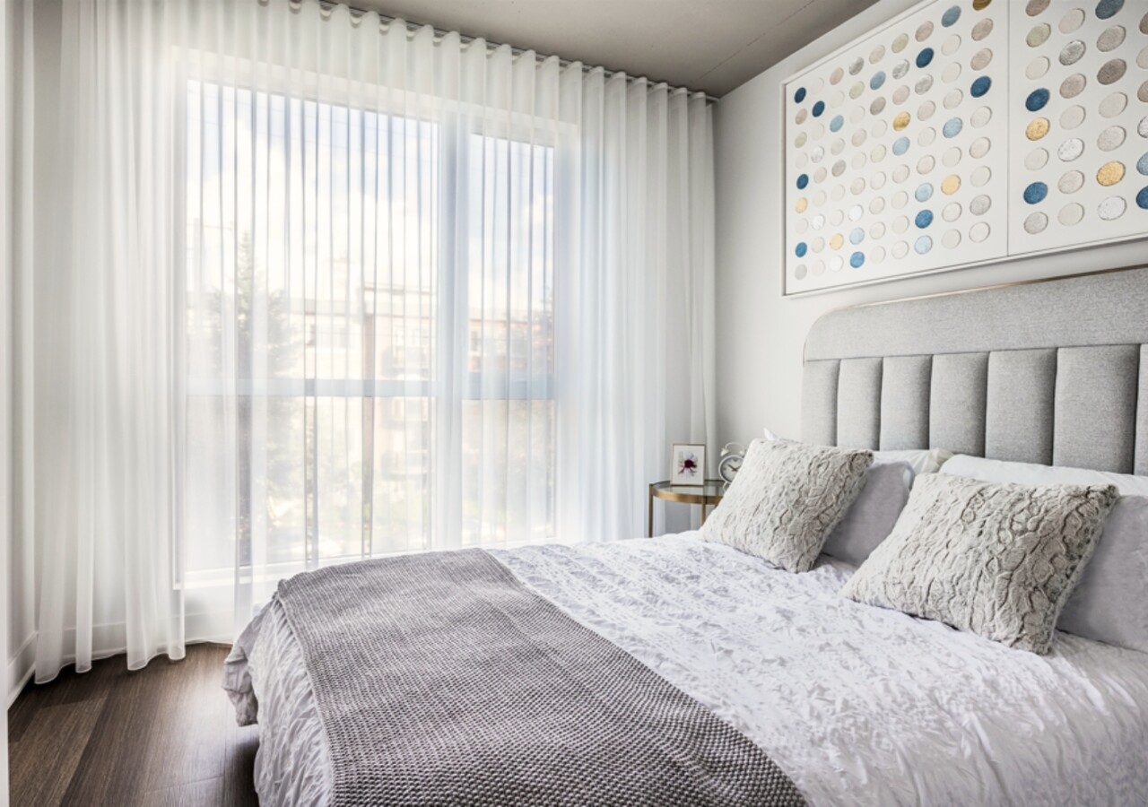 Carlyle condos bedroom