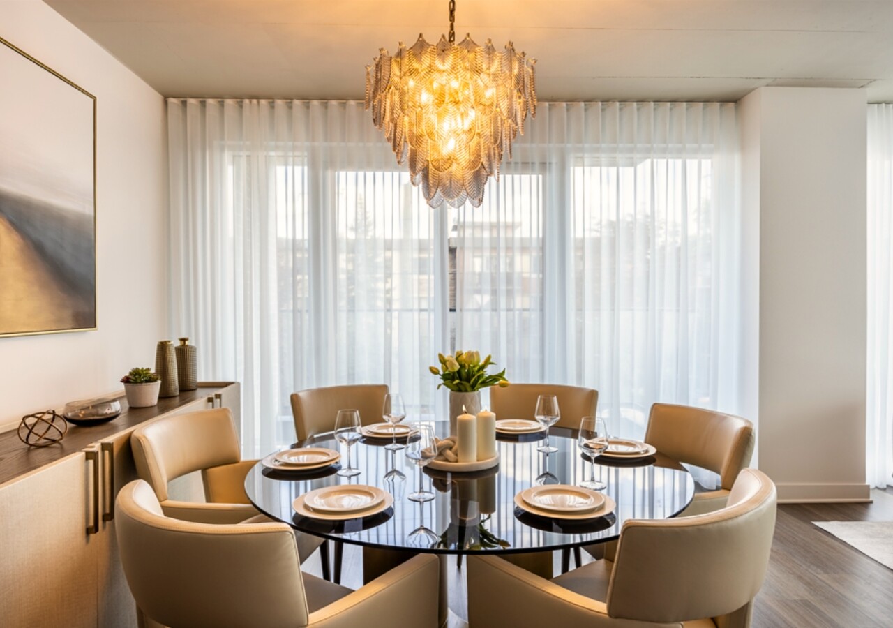 Carlyle condos dining room