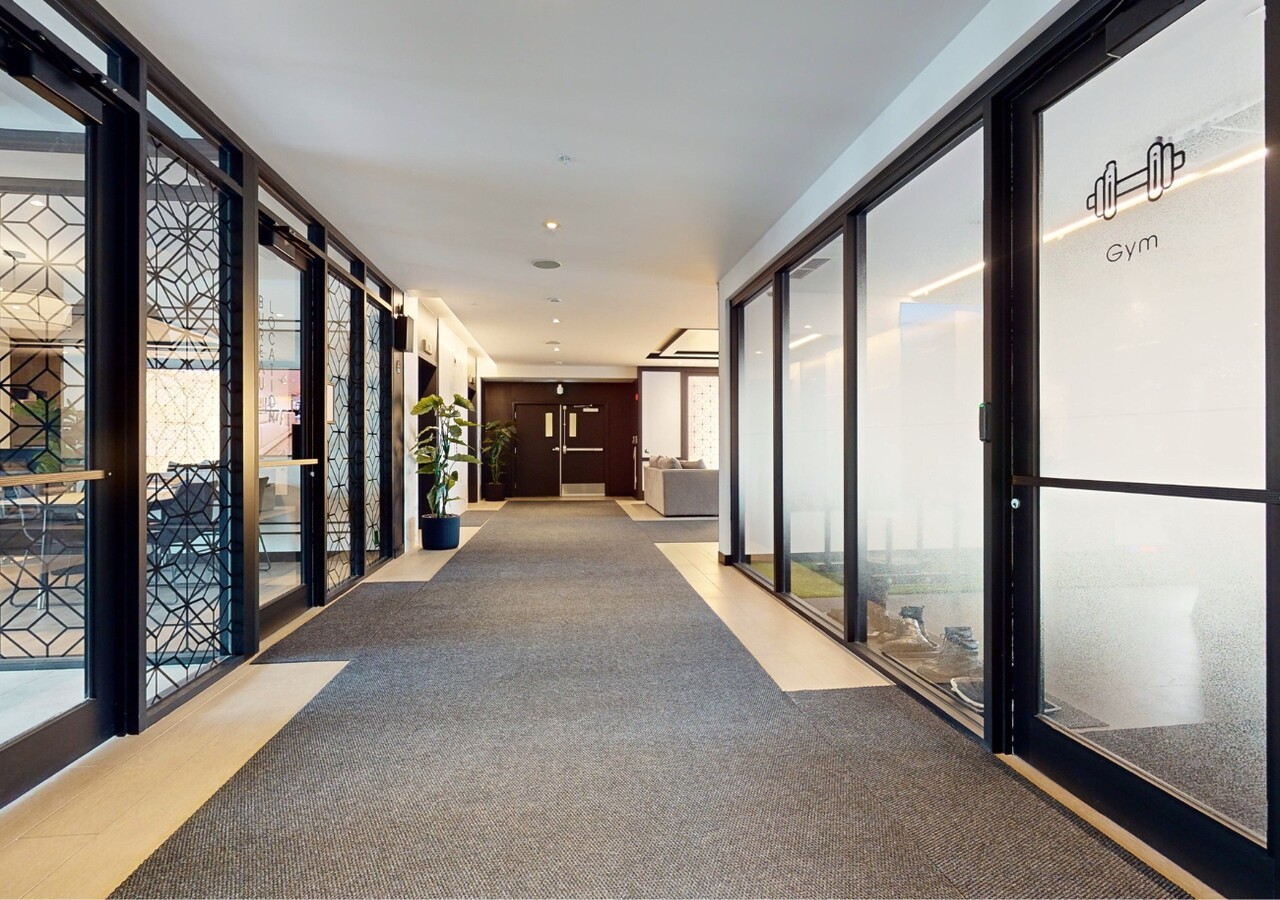 Le Virtuo corridor