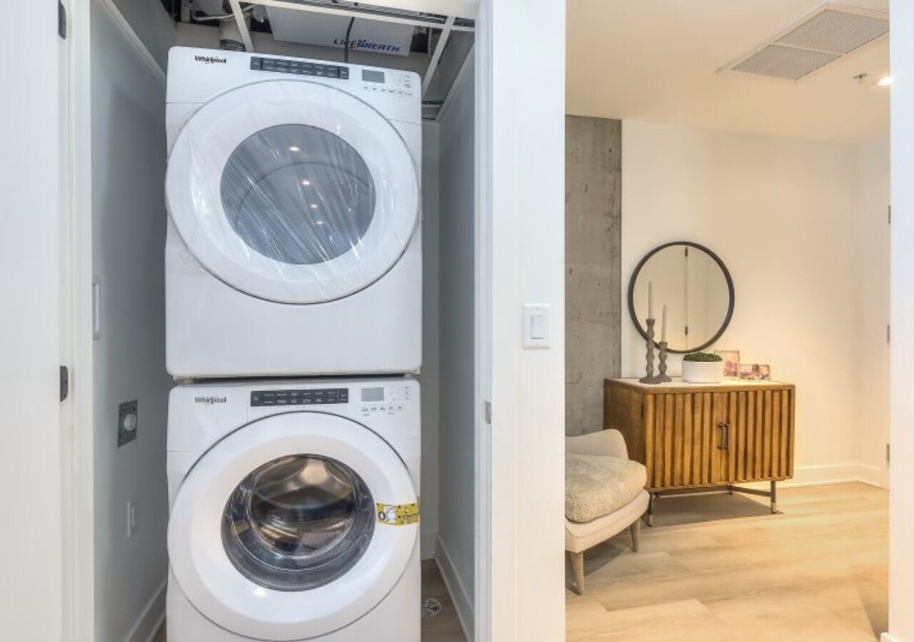Leora washing machine