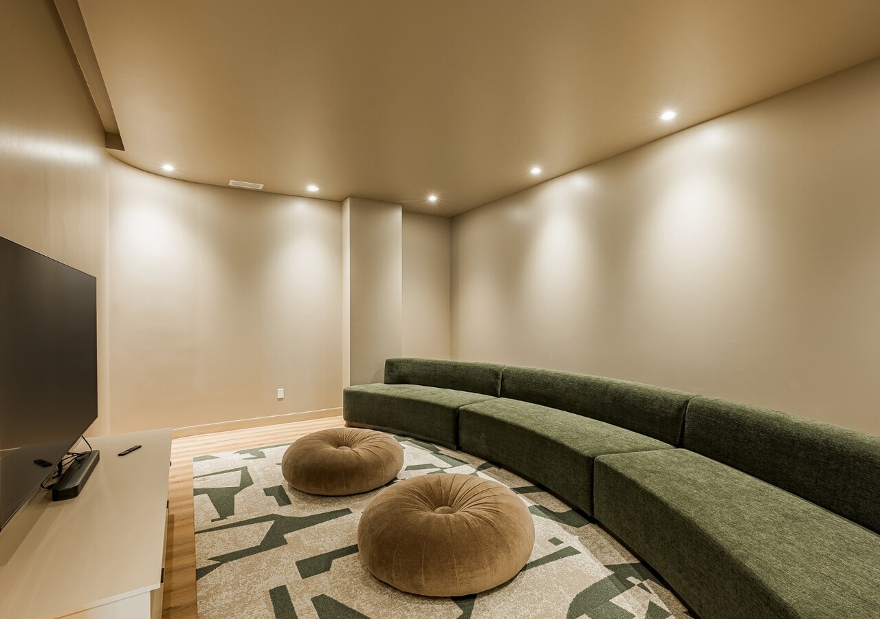 Monarc Infiniti salon cinéma