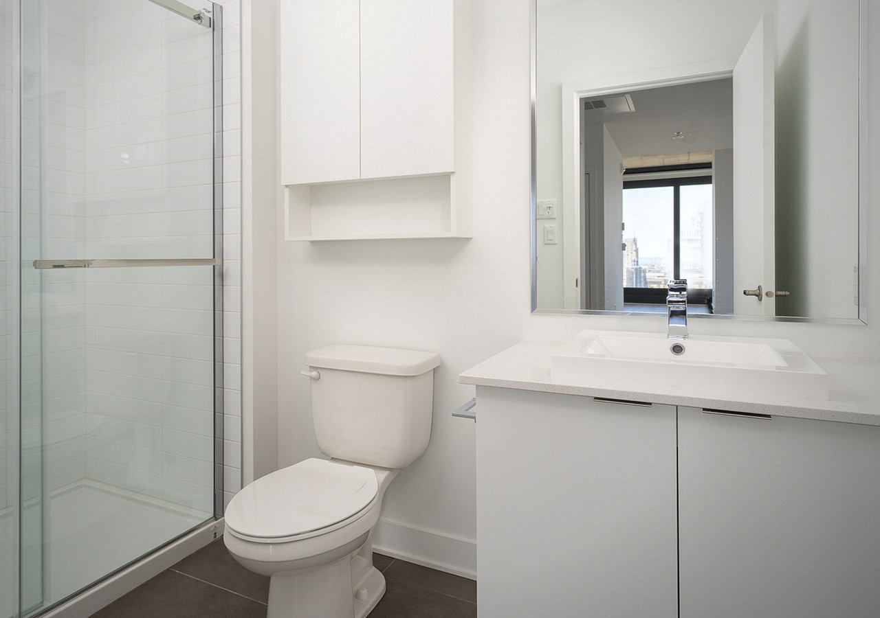 myriade salle de bain blanche