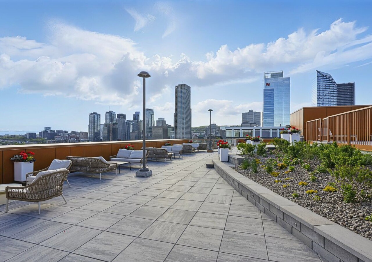 Odea Montréal terrasse avec vue sur la ville