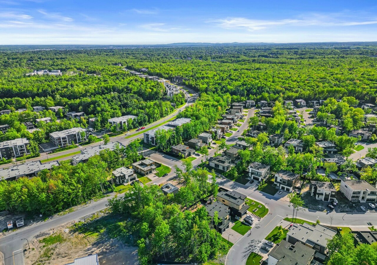 Quiétude condos locatifs vue à vol d'oiseau