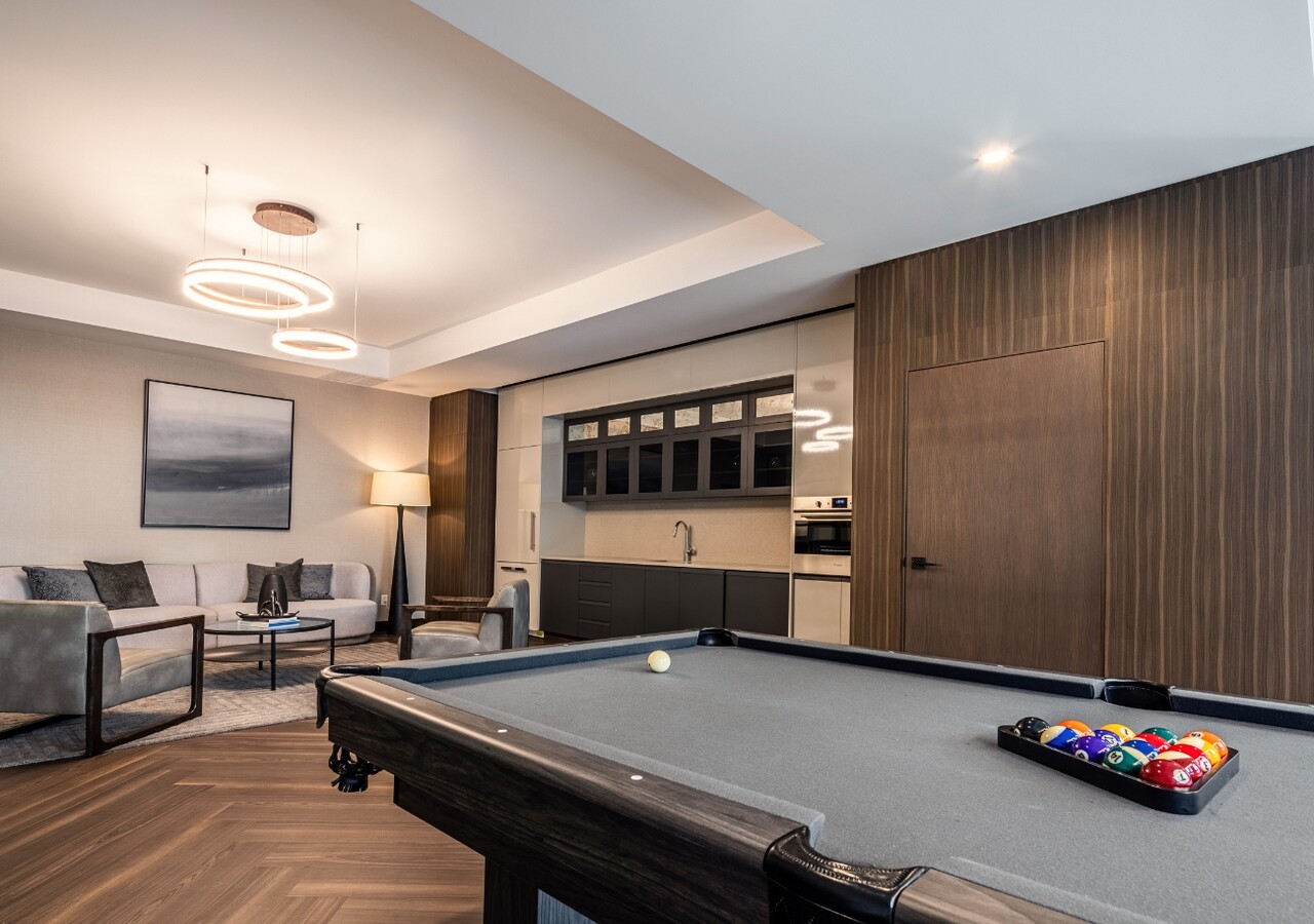 The Met table de billard