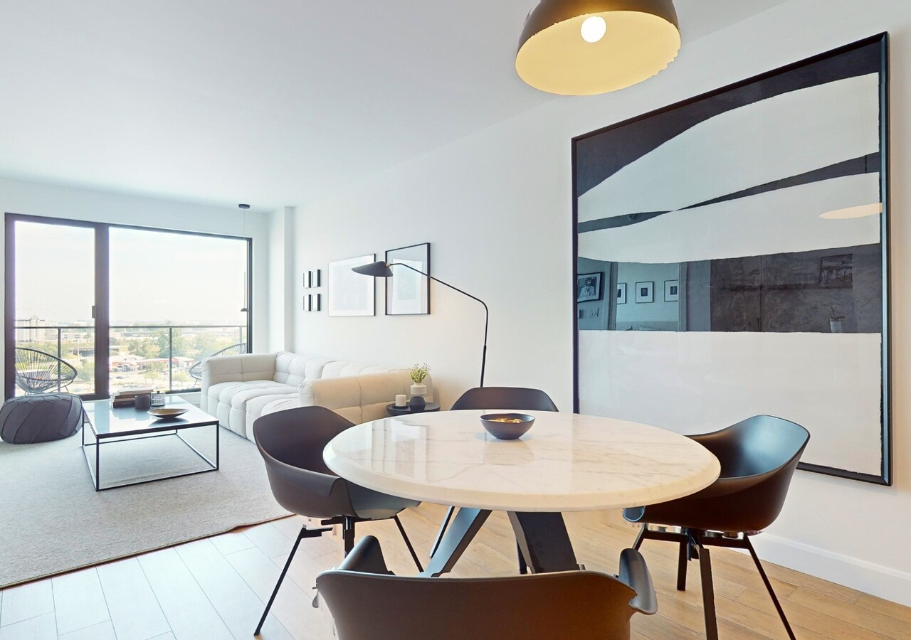 Le Westisle dining room